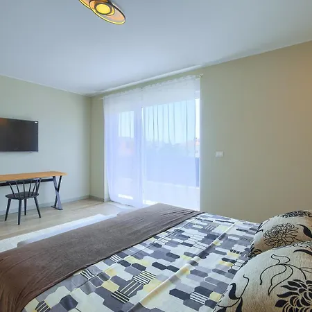 Loreta With Sea View * Pula