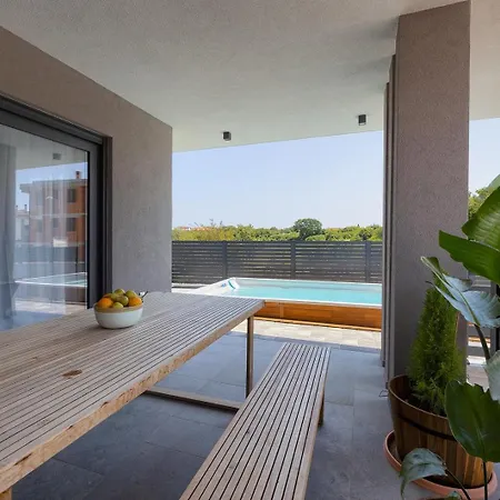 Villa Loreta With Sea View