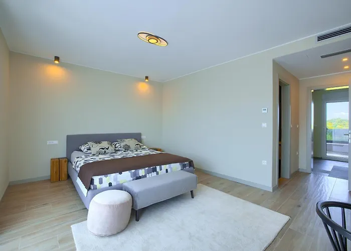 Loreta With Sea View Вилла