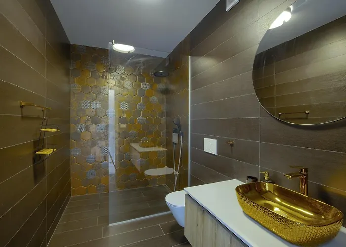 Loreta With Sea View