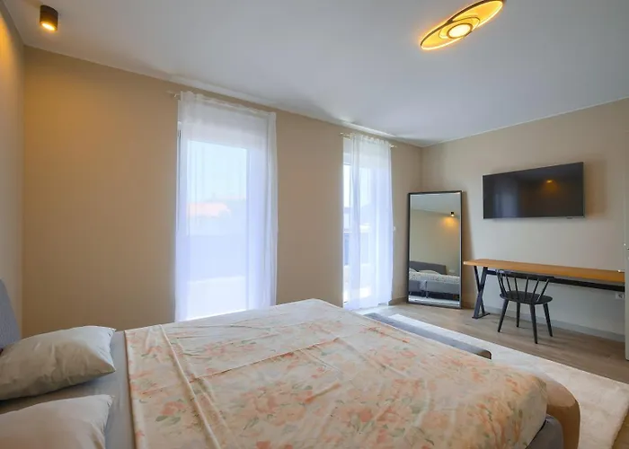 Loreta With Sea View Villa