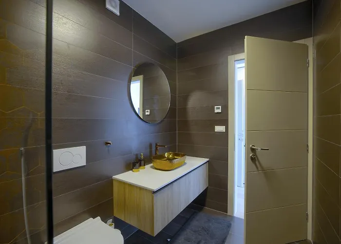 Loreta With Sea View * Пула