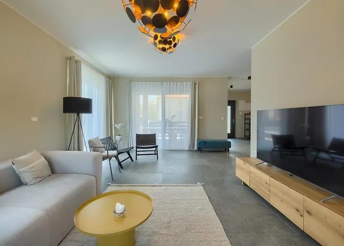 Вилла Loreta With Sea View *