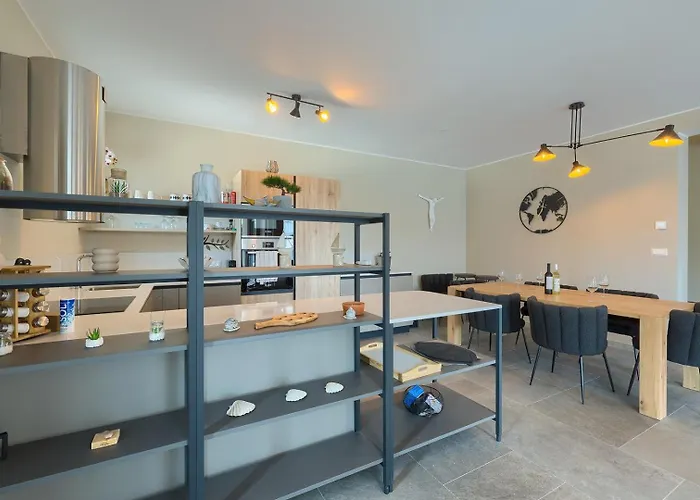 Villa Loreta With Sea View *