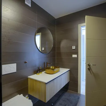 Loreta With Sea View * Pula