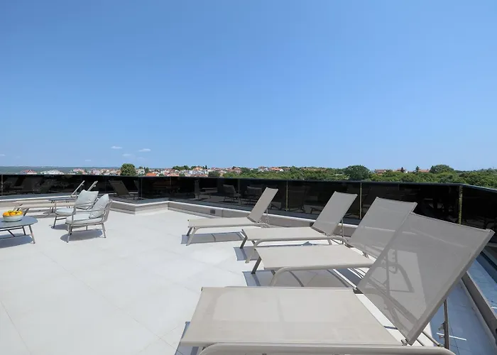 Loreta With Sea View Villa *