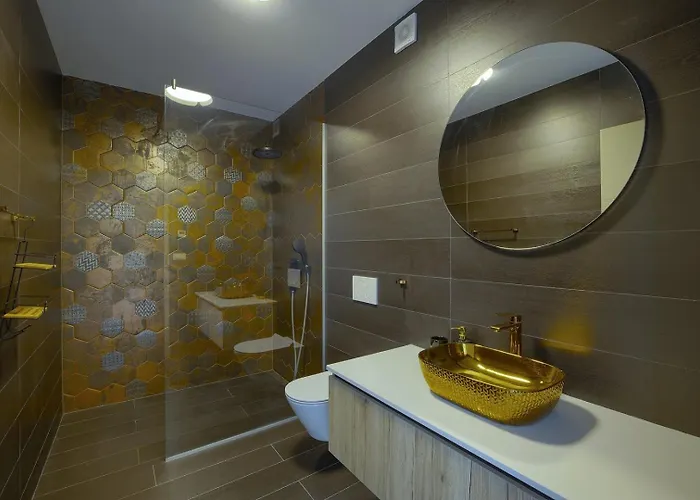 Loreta With Sea View *