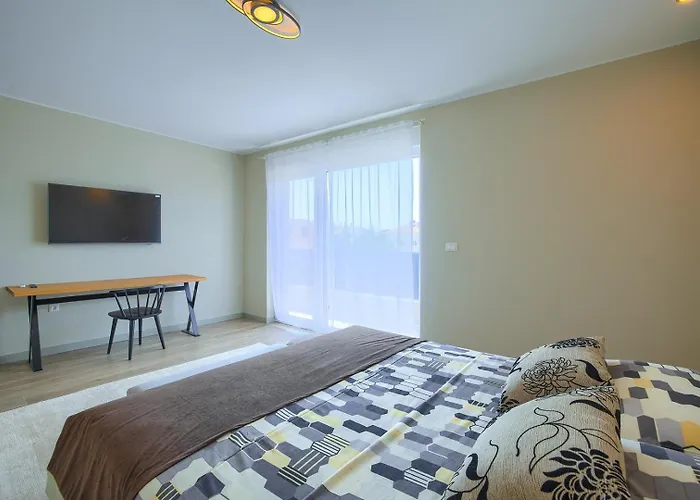 Loreta With Sea View * Pula