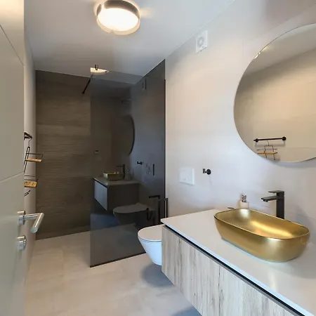 فيلة Loreta With Sea View *